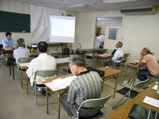 ７人が参加した講習会_640.jpg